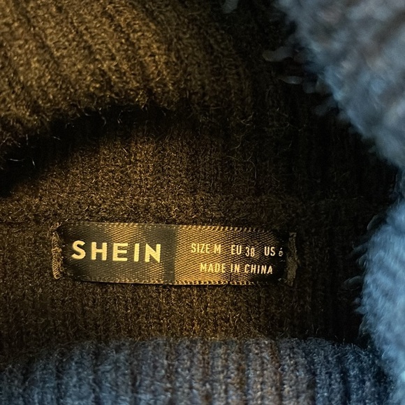 SHEIN Cropped Turtleneck Sweater Size M - Picture 3 of 5